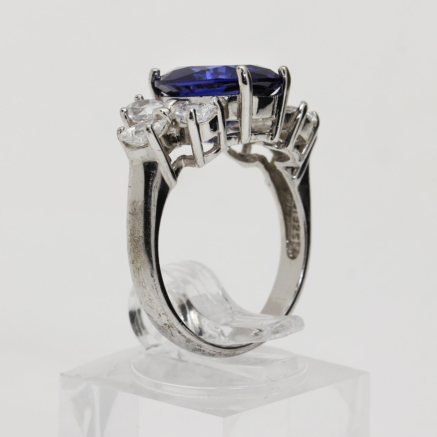 Sterling Silver Blue Spark Ring - Size 7 1/2