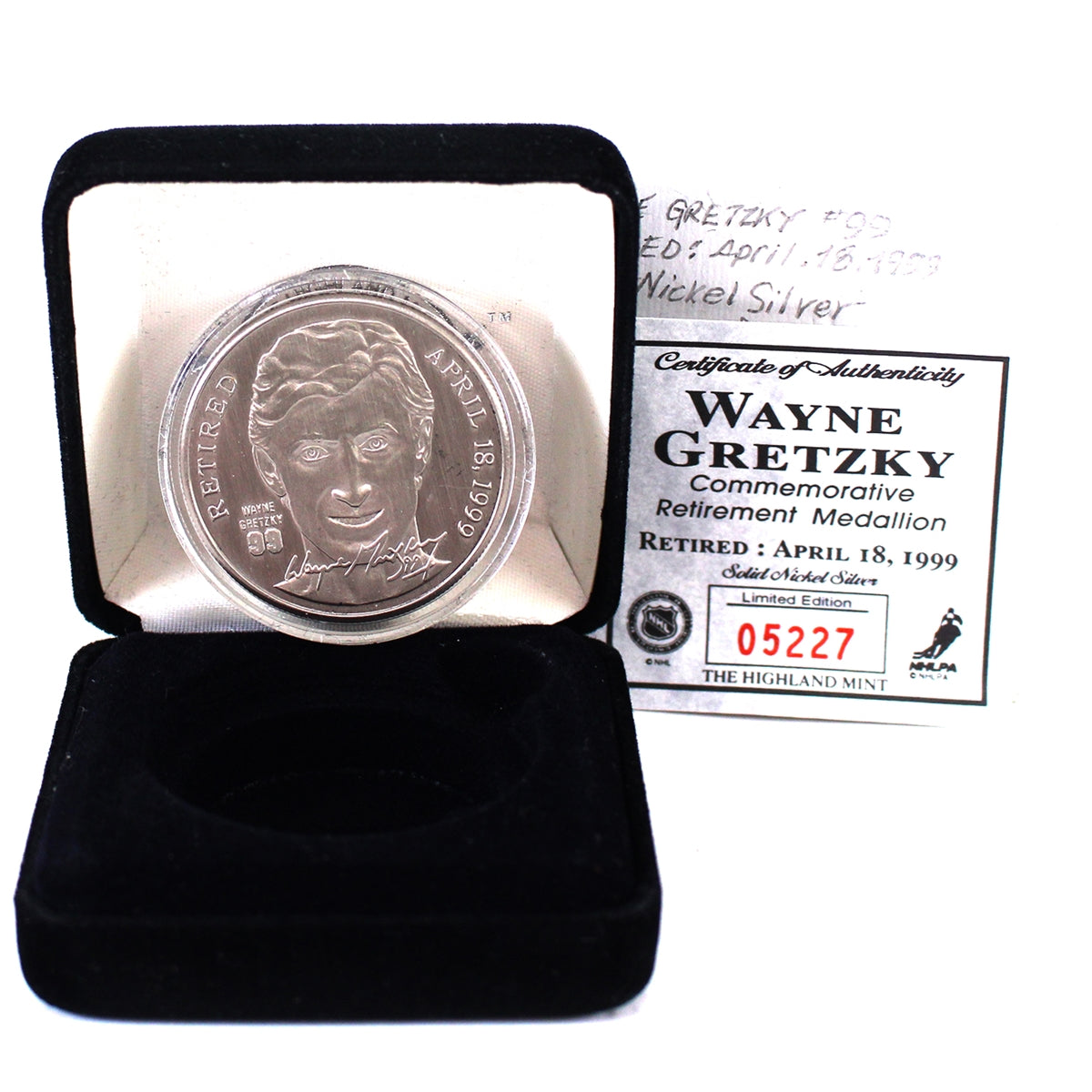 1999 Wayne Gretzky Retirement Medallion in Case