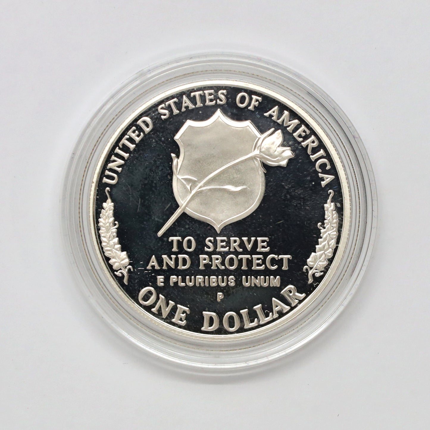 1997 USA National Law Enforcement Officers Memorial .900 Silver Dollar in Case (scr. cap)