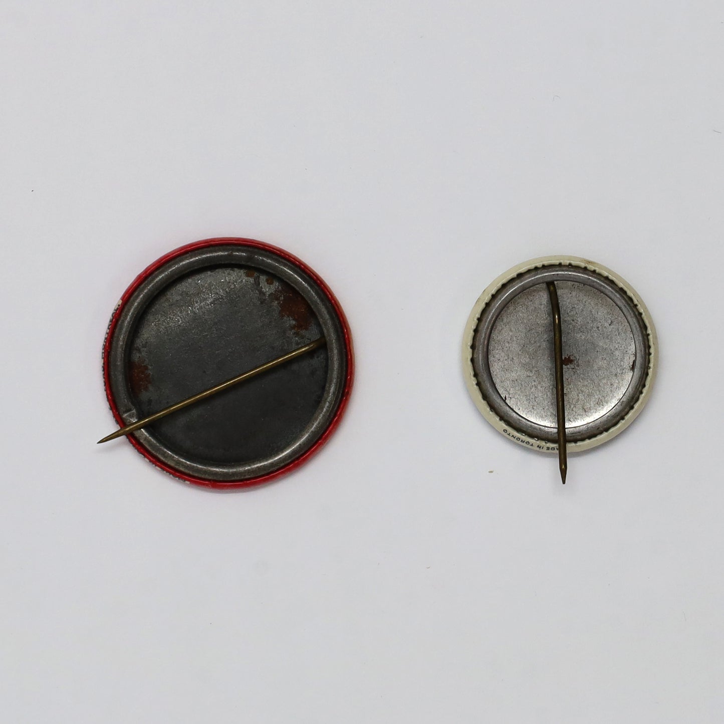Pair of Vintage Royal Family Button Pins, 2pcs