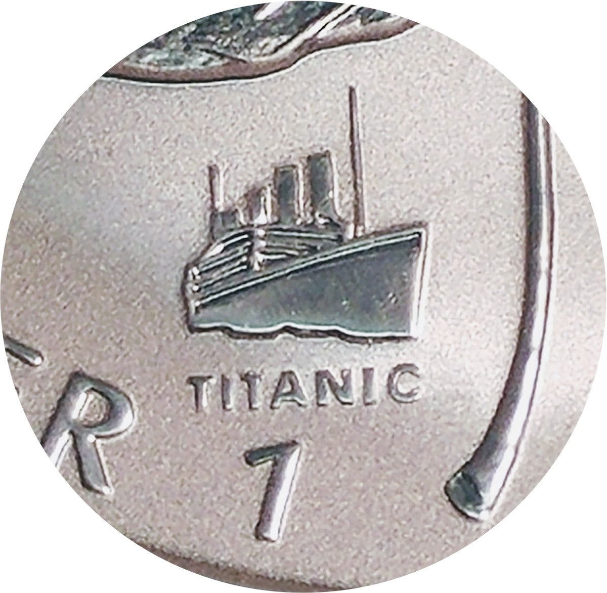 1998 Canada $5 Titanic Privy 1oz SML in Square Capsule (No Tax) Light Toning