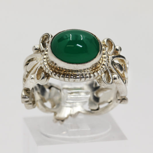Sterling Silver Vintage-Style Green Ring - Size 7 1/2