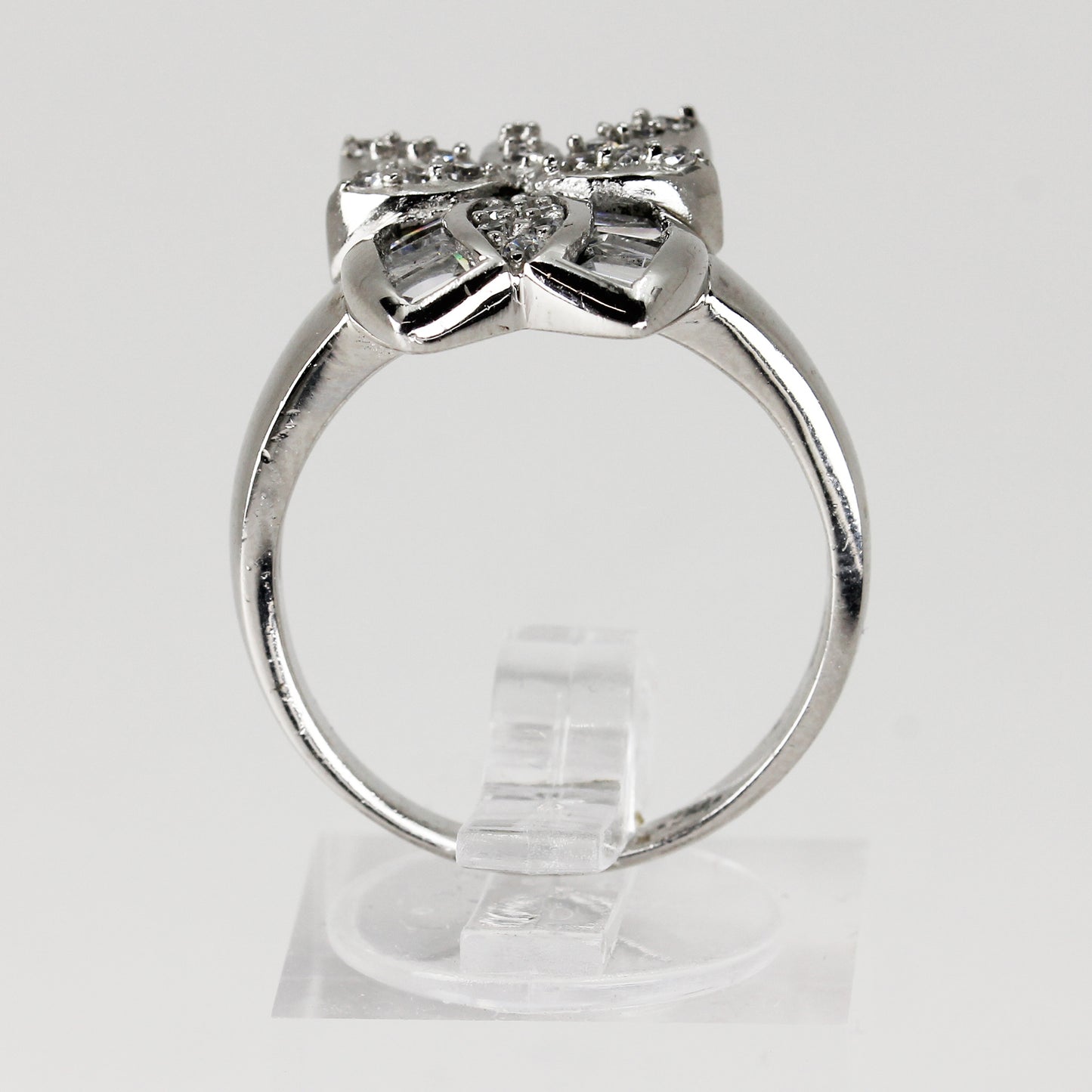 Sterling Silver Clear Stone Ring - Size 8