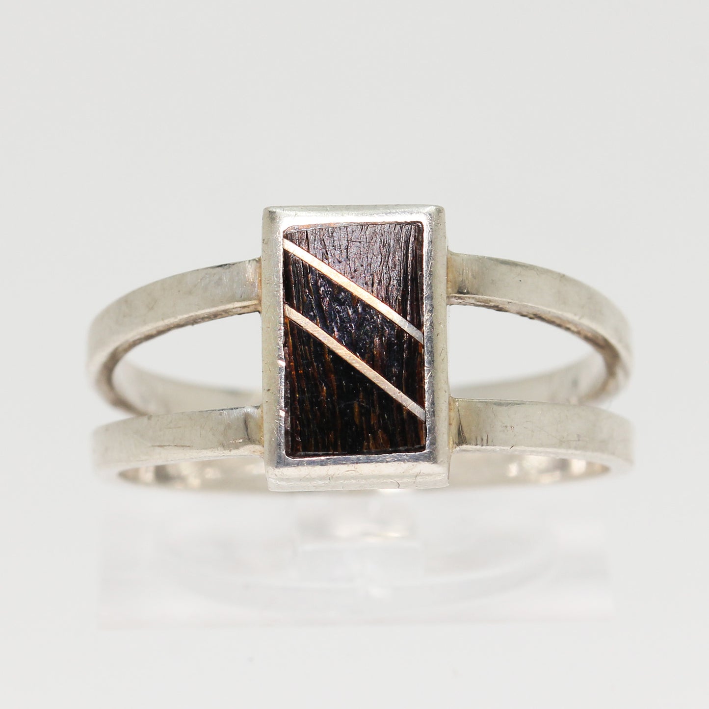 Sterling Silver Black Stone Ring - Size 8