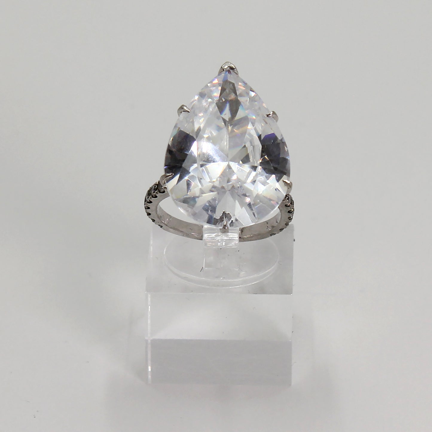 Sterling Silver Clear Stone Pear-Cut Solitaire Ring - Size 5 1/2