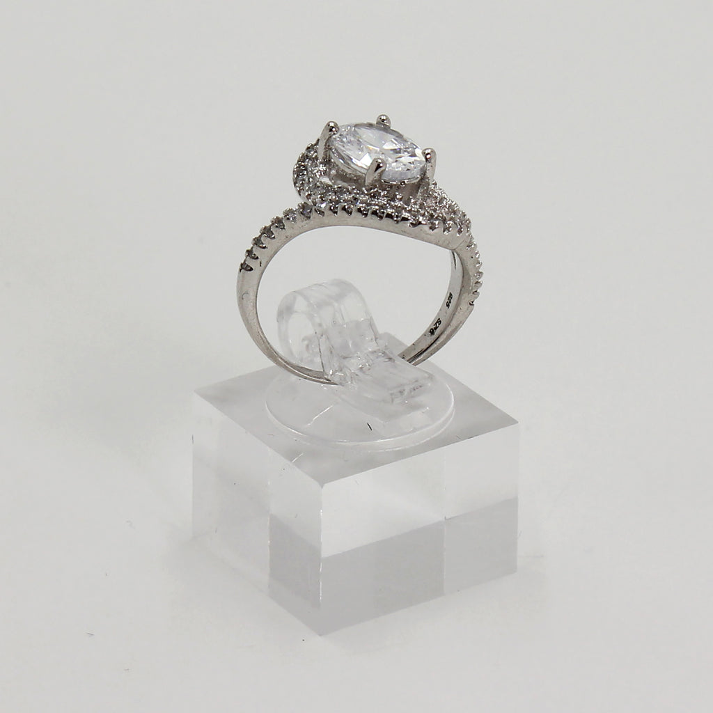 Sterling Silver Oval Clear Stone 'Starlight Swirl' Ring w Accent Stones - Size 6