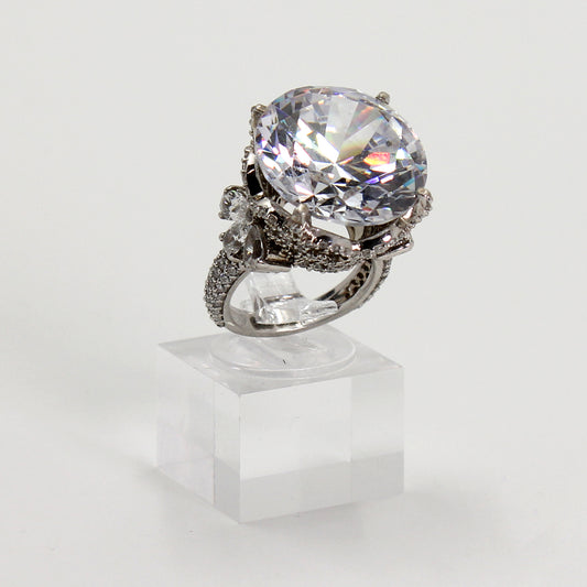 Sterling Silver Clear Stone 'Solitaire Sparkle' Ring - Size 5
