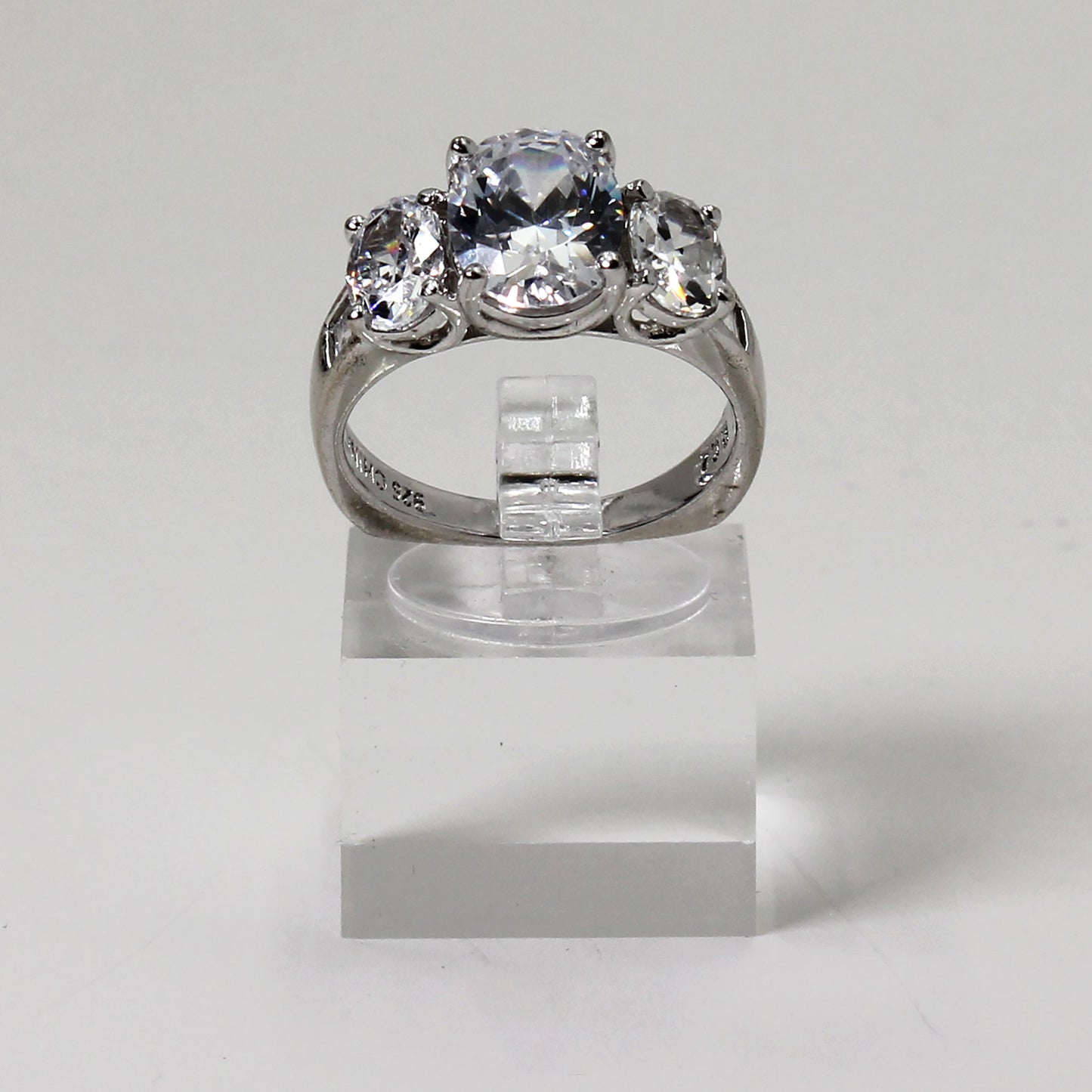 Sterling Silver Trinity Stone European-Style Ring - Size 8