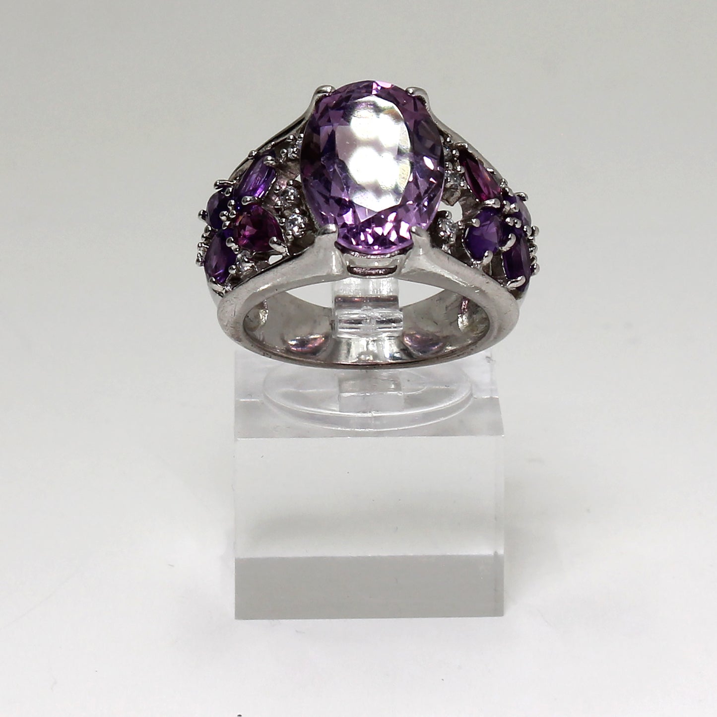 Sterling Silver Purple Gemstone Ring w Purple Floral Band - Size 7