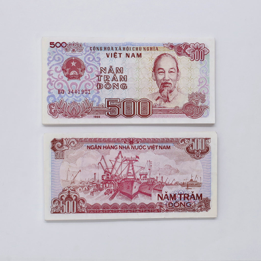 Bundle of 100 Sequential Vietnam 1988 500 Dong Banknotes, 100pcs