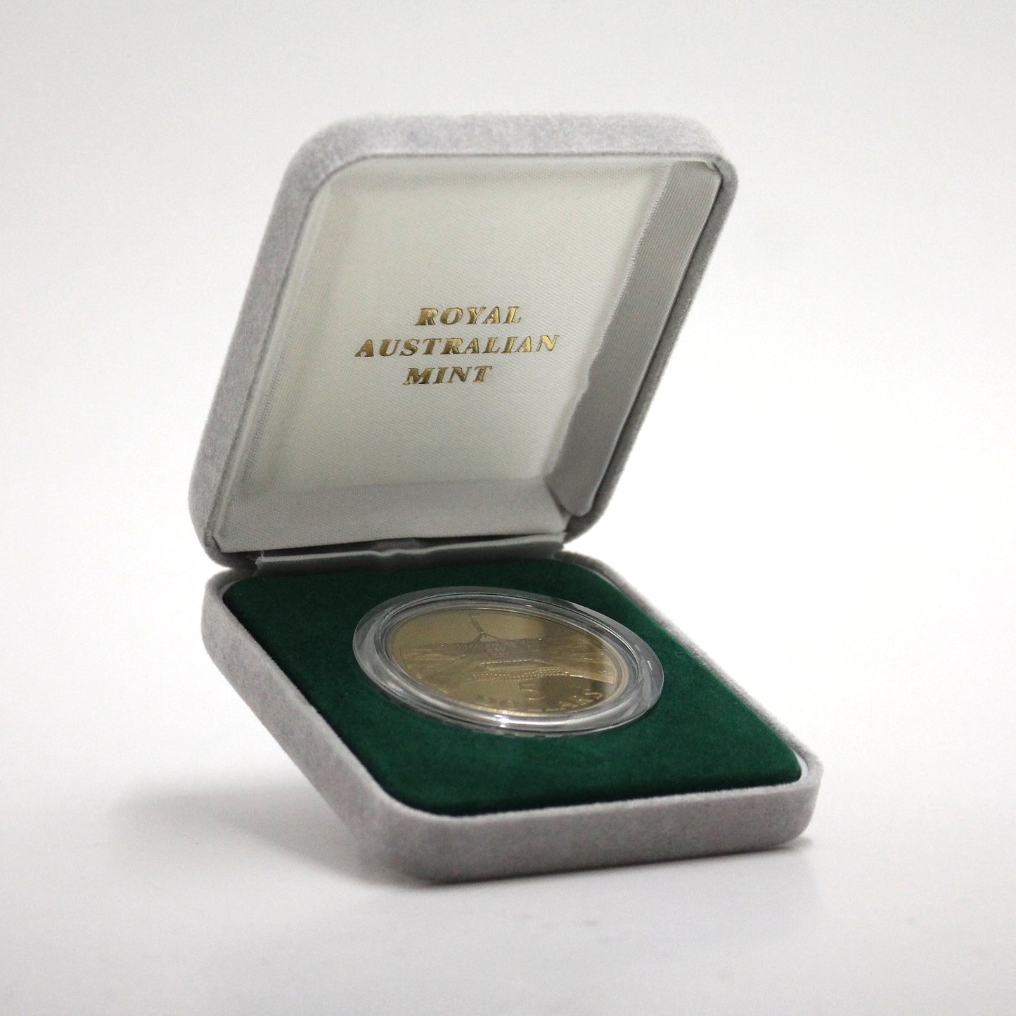 Australia 1988 $5 New Parliament House Proof Coin in Case (scratched capsule)