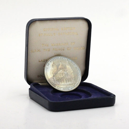United Kingdom 1981 Prince Charles & Lady Diana St. Paul's Medallion in Case (Issues)