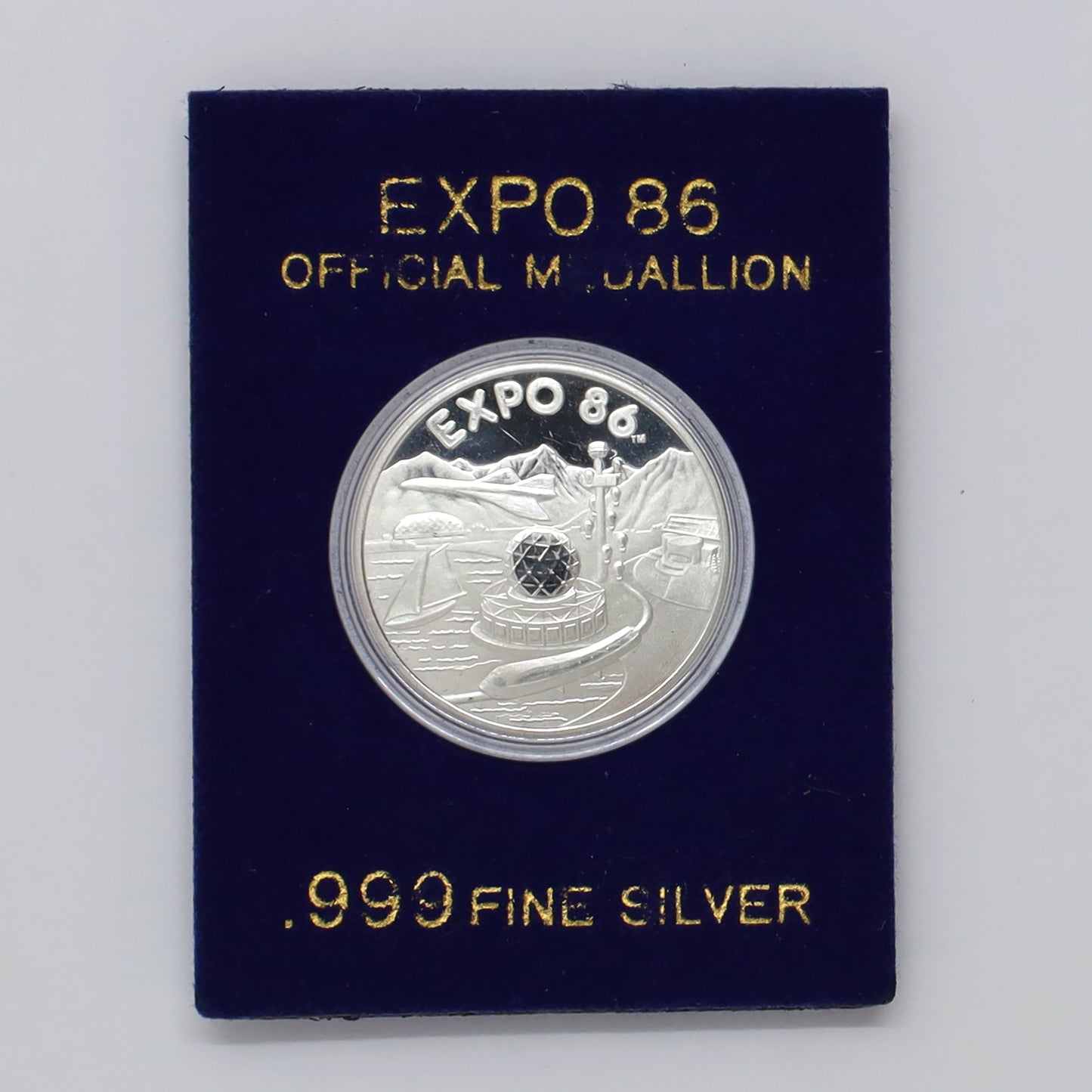 1986 Vancouver, BC, World Exposition Official .999 Silver Medallion in Case (No Tax) wear