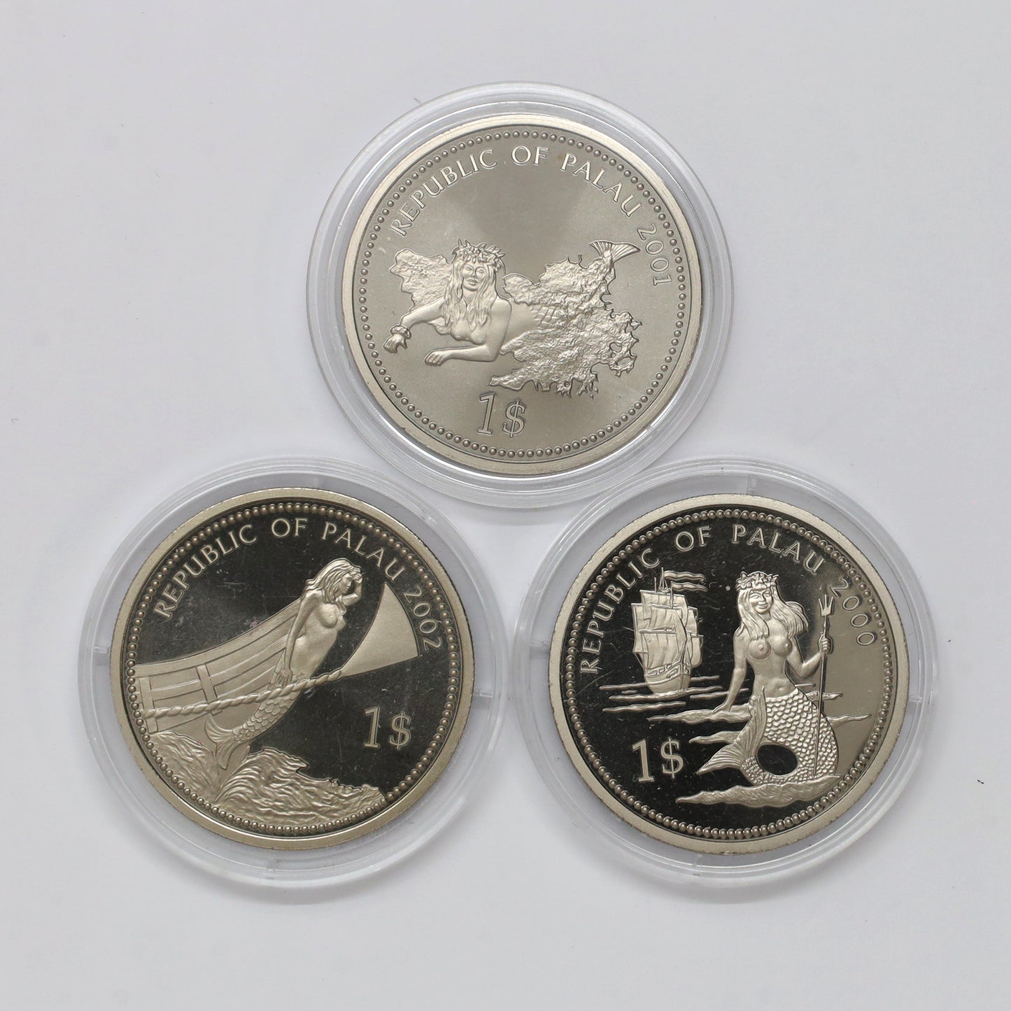 Lot of 3x Palau 2000-2003 Marine Life Protection Dollars, 3pcs (wear)