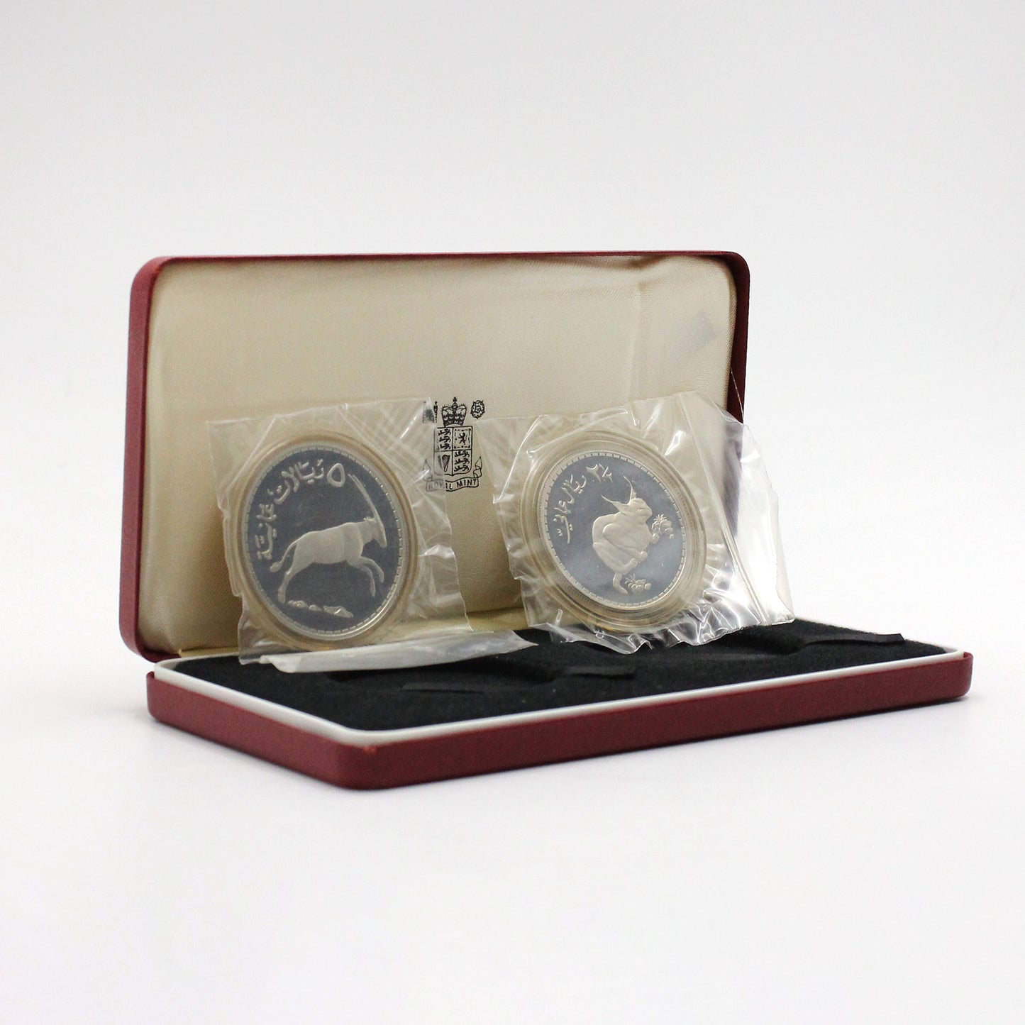 Oman 1977 WWF IUCN Conservation Sterling Silver Proof Coins in Case (light wear)