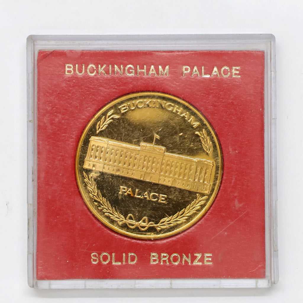 c.1980s Buckingham Palace Souvenir Medallion (light wear)