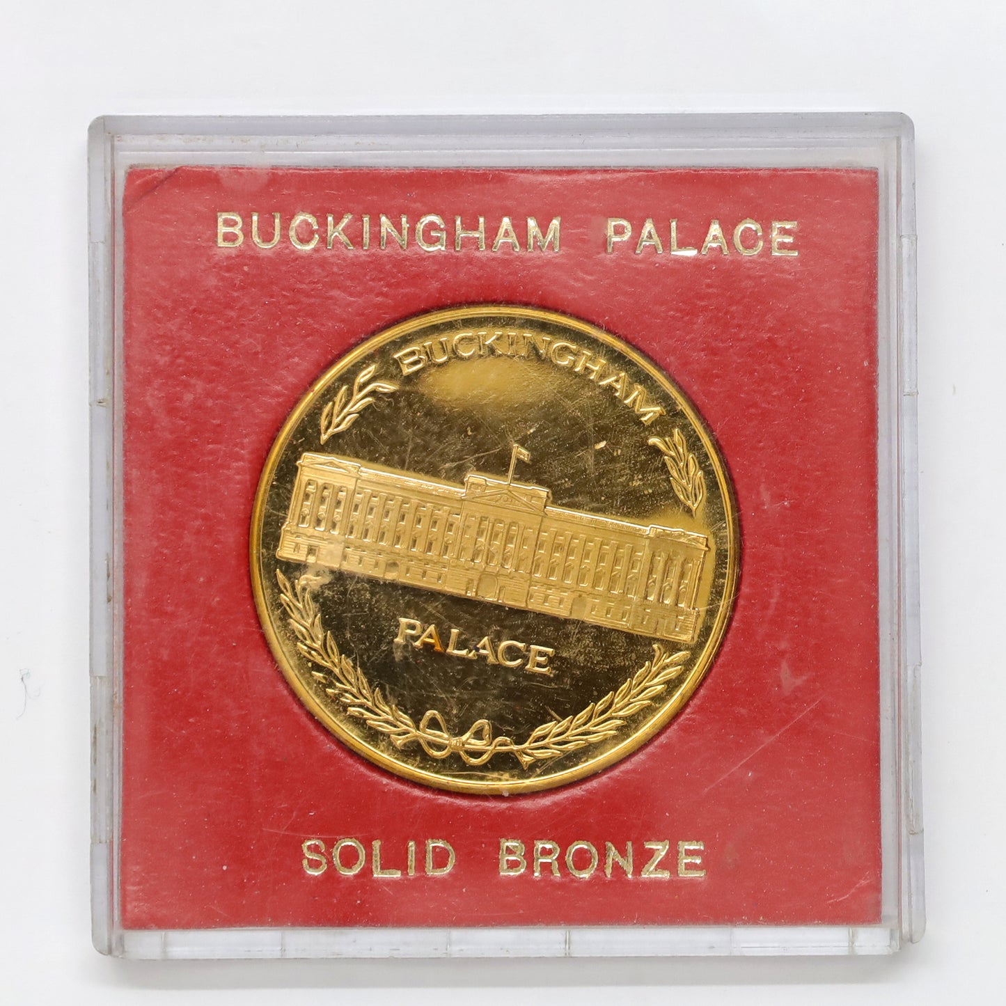c.1980s Buckingham Palace Souvenir Medallion (light wear)