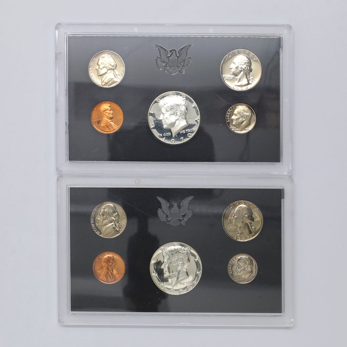 Pair of 1969 & 1970 USA Proof Sets, 2pcs (issues)