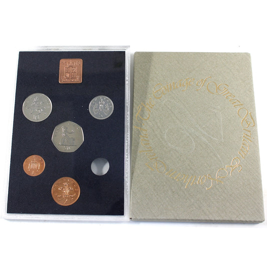 1976 Great Britain & Northern Ireland 6-coin Mint Set with Medallion (Lightly toned)