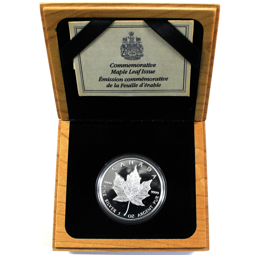 1989 Canada $5 Commemorative Maple Leaf Issue 1oz Fine Silver in Case (No Tax) Impaired