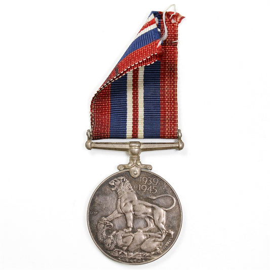 1939-1945 Canada WWII War Medal with Ribbon, Silver (Issues)