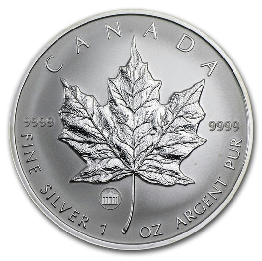2009 Canada $5 Brandenburg Gate Privy Silver Maple Leaf (No Tax) Spot